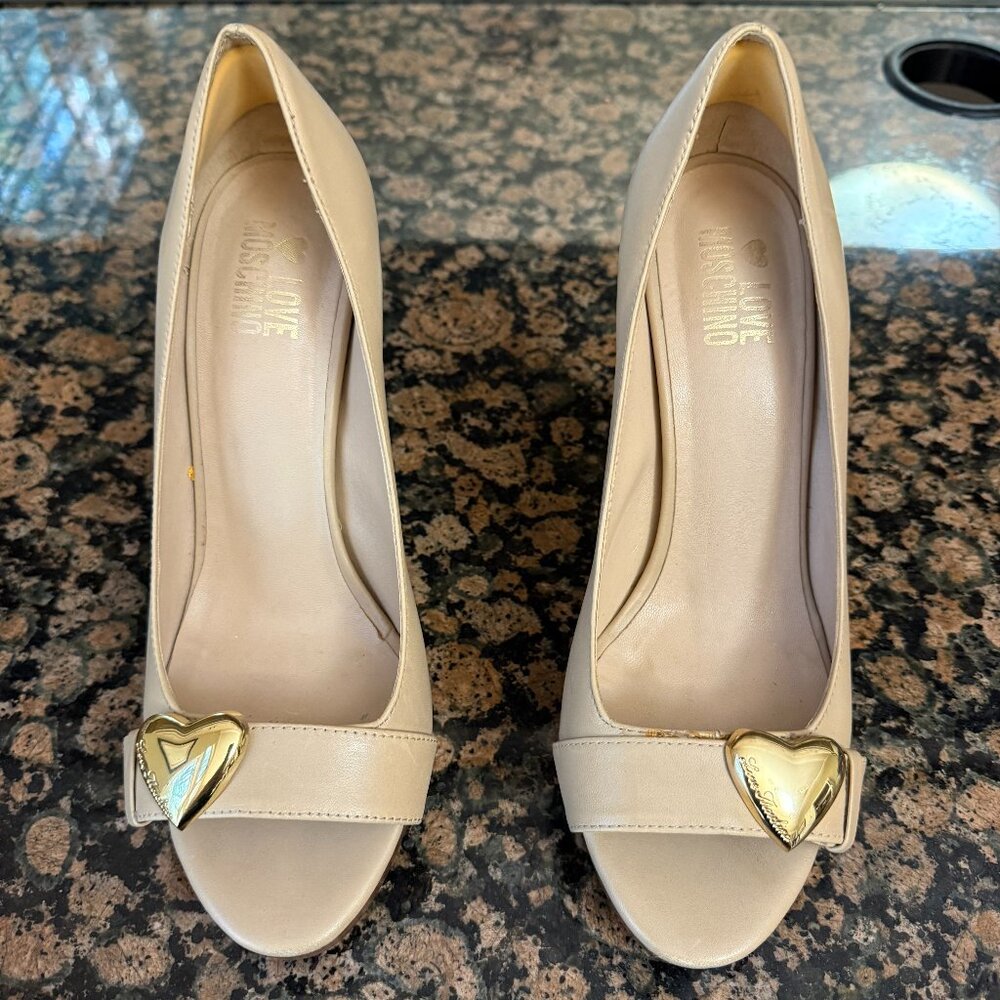 Love Moschino Logo Pump Shoes